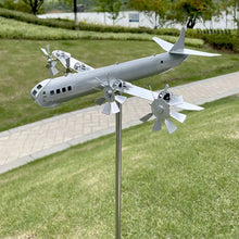 Carica l'immagine nel visualizzatore di Gallery, Mulino a vento artigianale a forma di aereo B-29 Superfortress