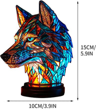 Lade das Bild in den Galerie-Viewer, LeuchtWolf - handgefertigte Lampe, die Herzen erstrahlen lässt
